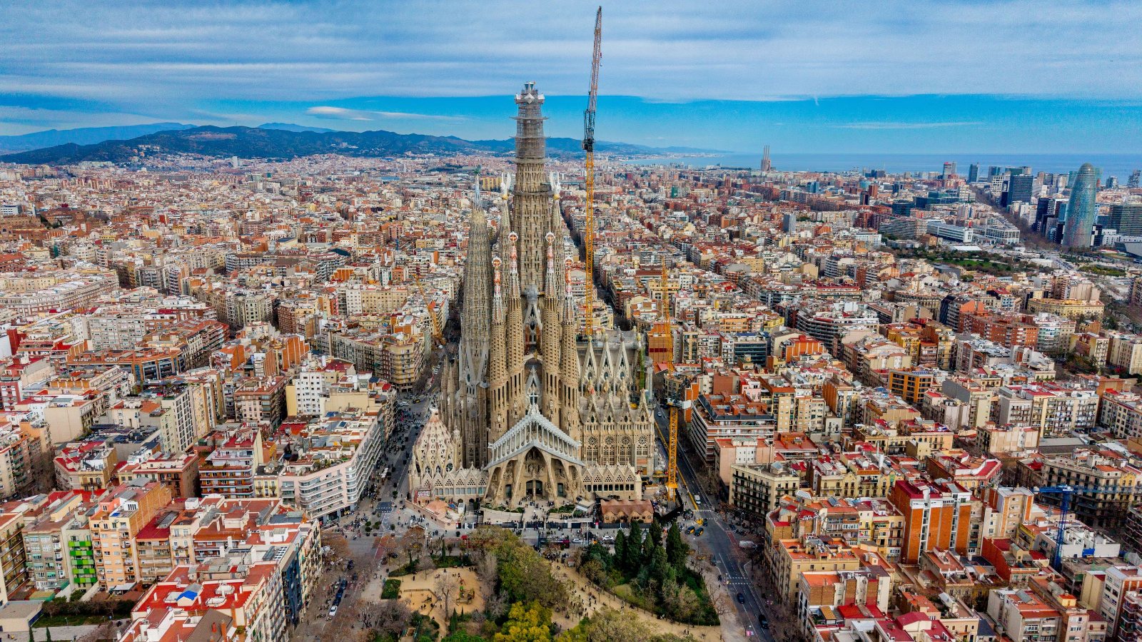 La Sagrada Família durante i lavori di costruzione. (Fotografia di Nuria Puentes/National Geographic)
