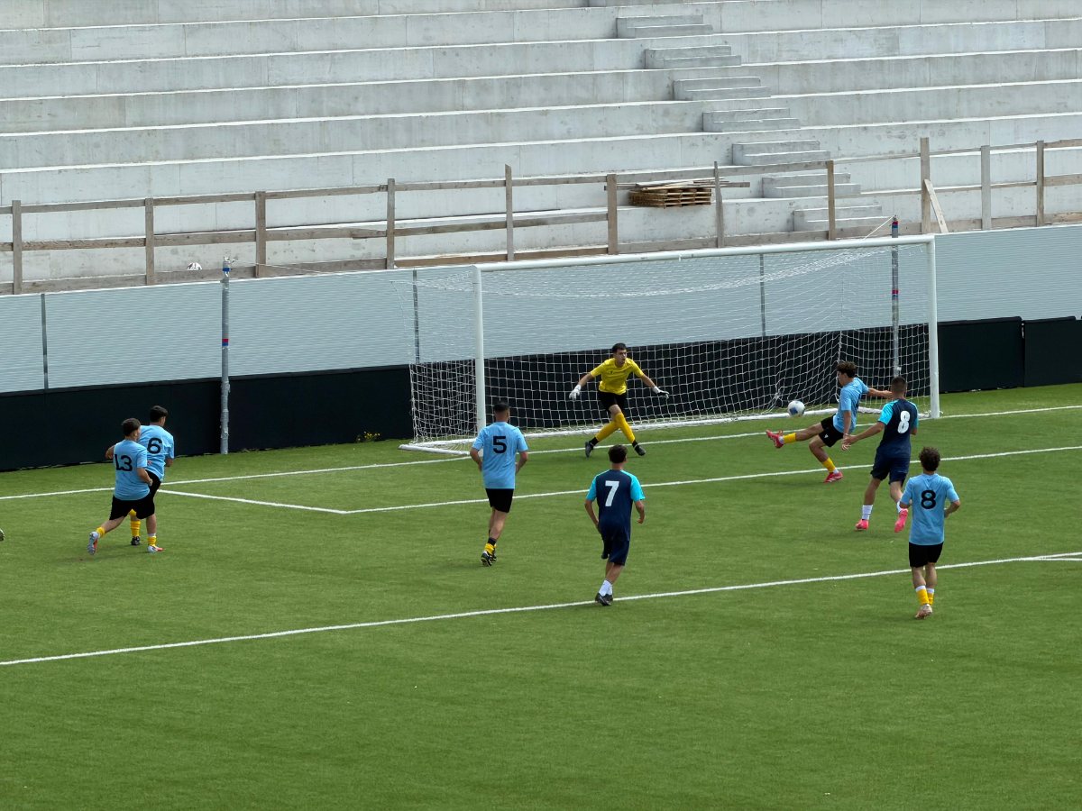Un'azione avvenuta nel corso della partita. (Fotografia di Eduardo Grigorean/The Ampersand)